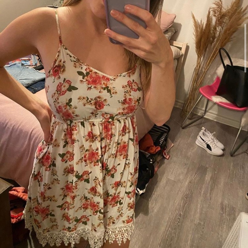 Dresses for sale xs and s